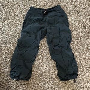 Lululemon dance studio cropped pants size 4